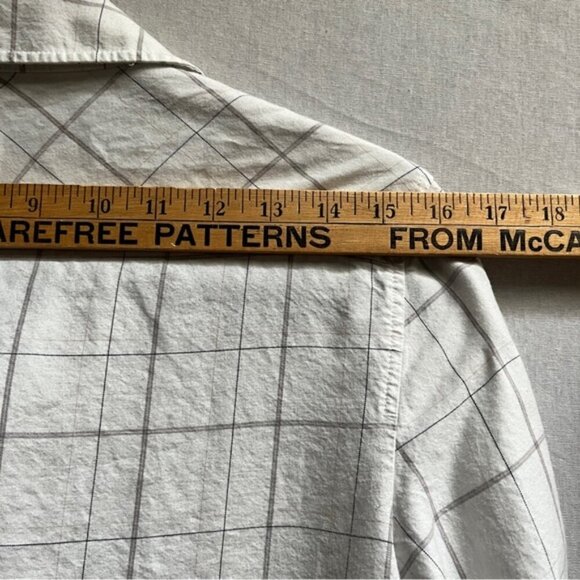 Babaton Aritzia lined collar white blouse Sz M - Picture 8 of 9